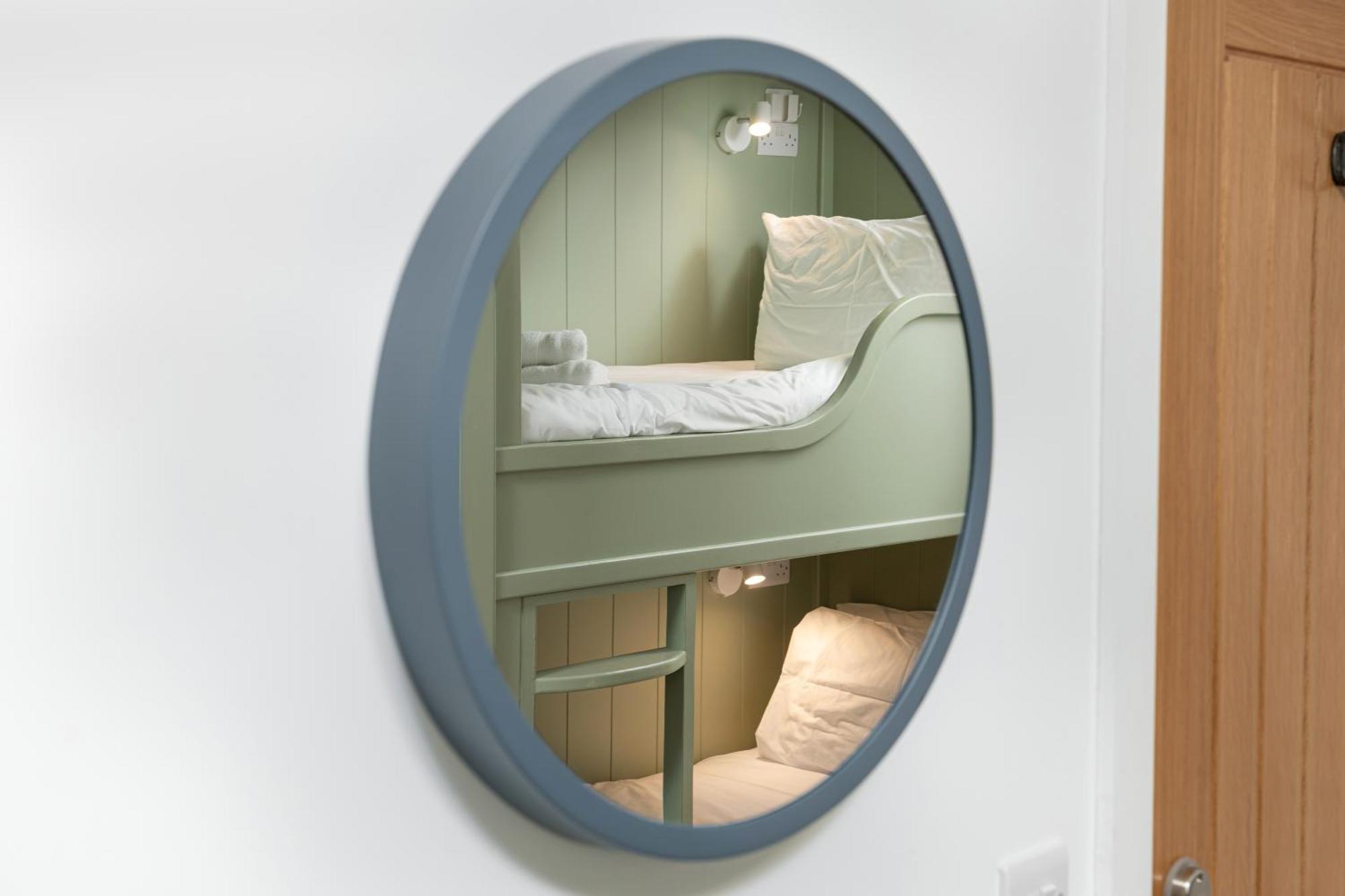 Tafarn Yr Heliwr Hostel Nefyn Εξωτερικό φωτογραφία